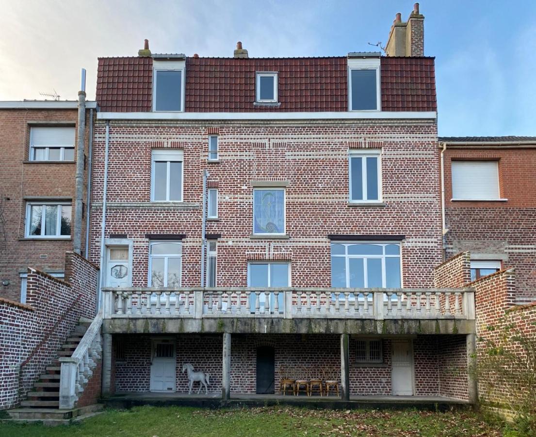 A La Villa Perroy Les Chambres Sont Spacieuses Et Les Petit-Dejeuners Offerts Dunkirk ภายนอก รูปภาพ