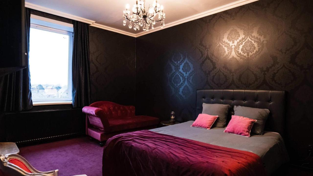 A La Villa Perroy Les Chambres Sont Spacieuses Et Les Petit-Dejeuners Offerts Dunkirk ภายนอก รูปภาพ