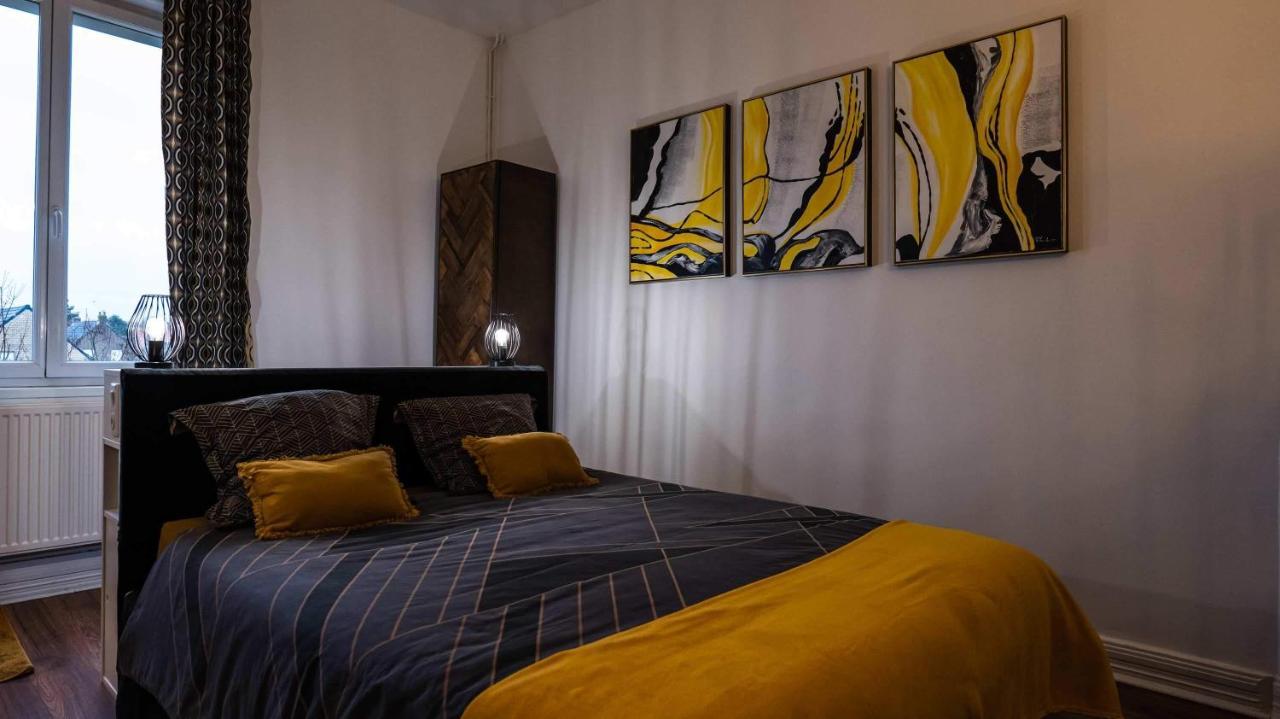 A La Villa Perroy Les Chambres Sont Spacieuses Et Les Petit-Dejeuners Offerts Dunkirk ภายนอก รูปภาพ