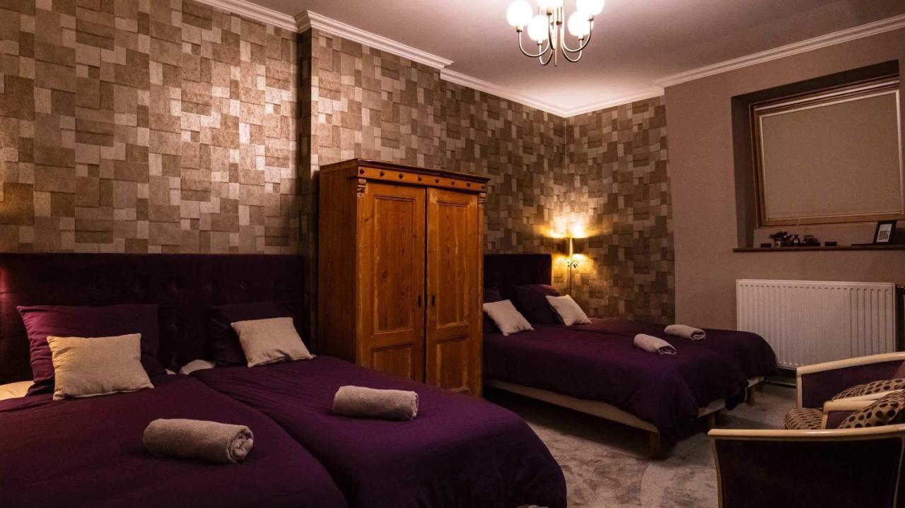 A La Villa Perroy Les Chambres Sont Spacieuses Et Les Petit-Dejeuners Offerts Dunkirk ภายนอก รูปภาพ
